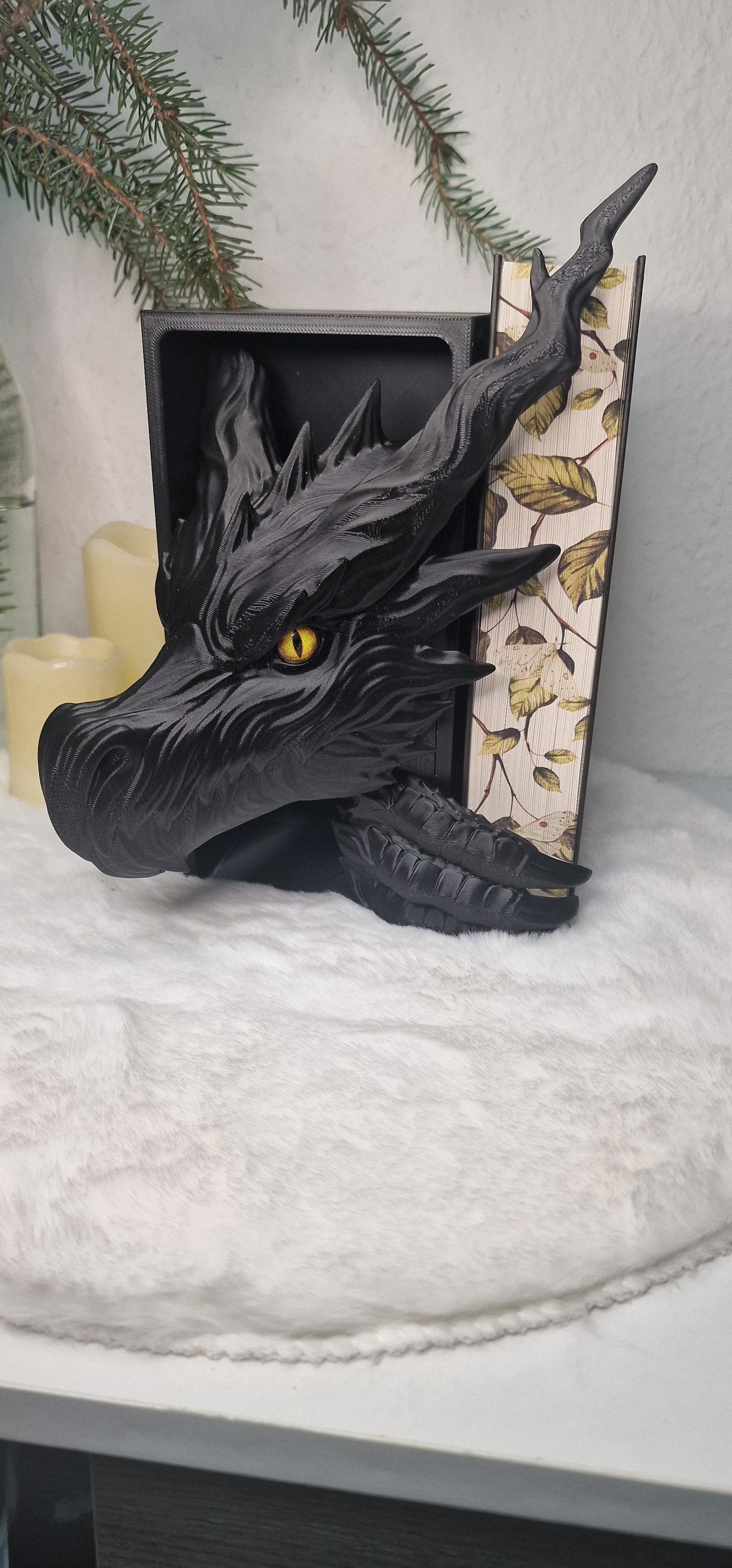 Drachen Book Nook Shadow