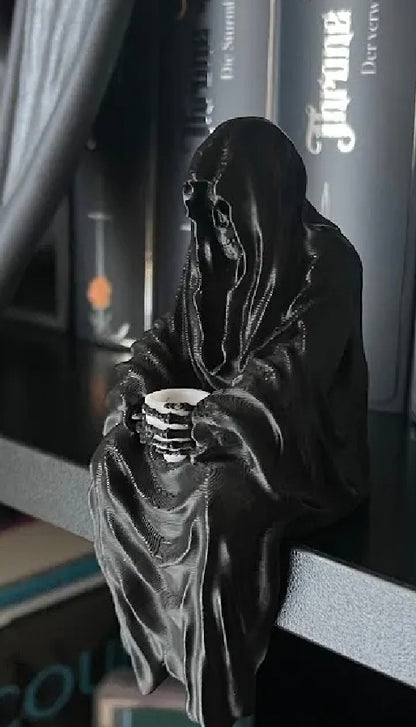 Der Tod mit Teetasse / Suriel Kantenhocker