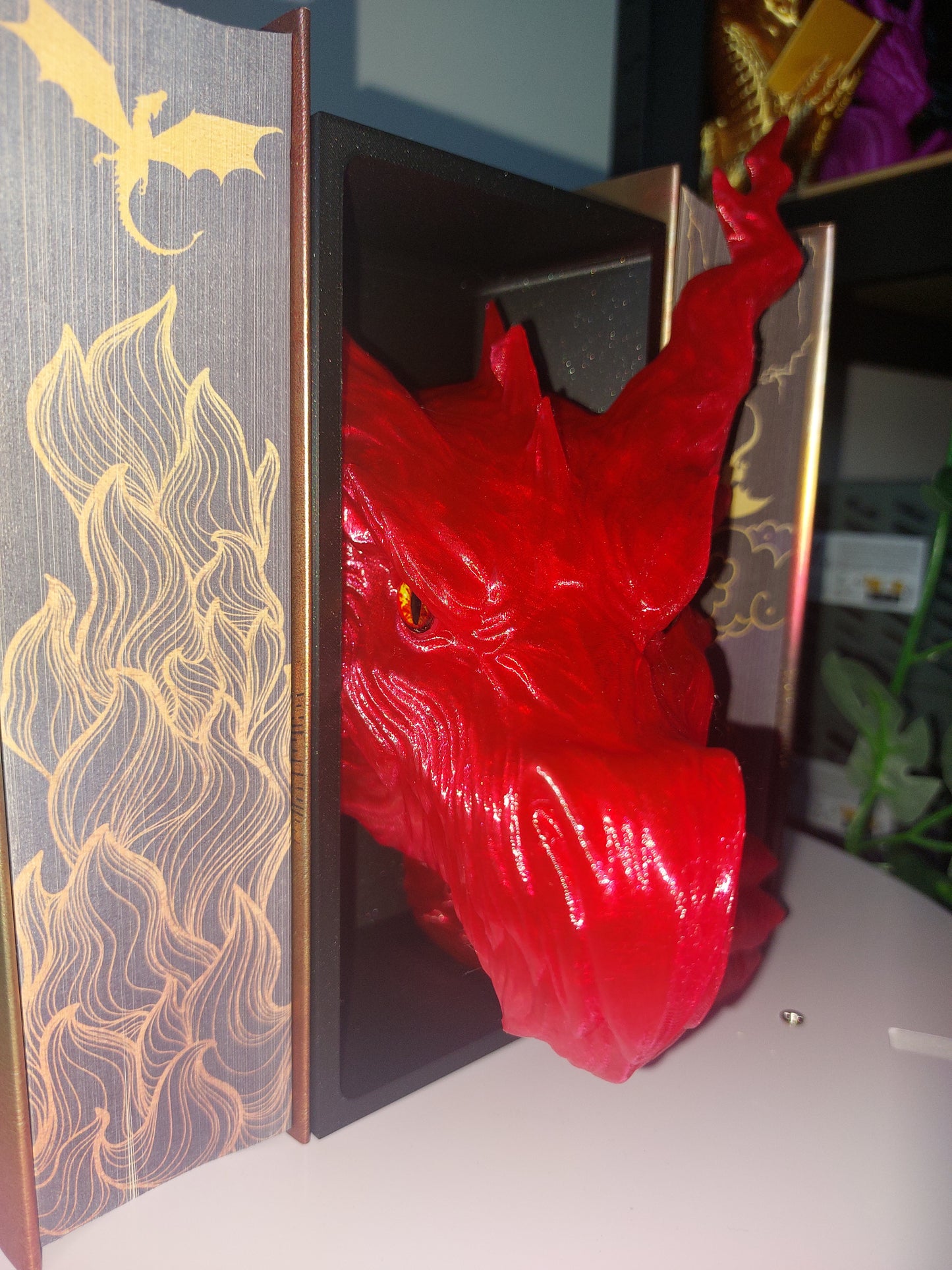 Drachen Book Nook Shadow